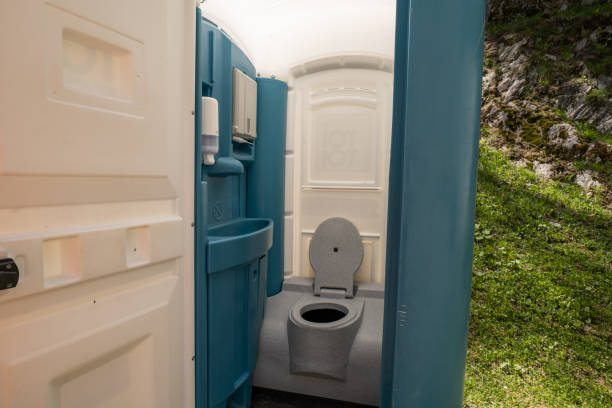 Best Portable bathroom rental  in Grant, MI