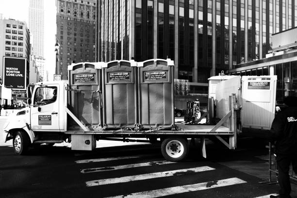 Best Porta potty delivery and setup  in Grant, MI